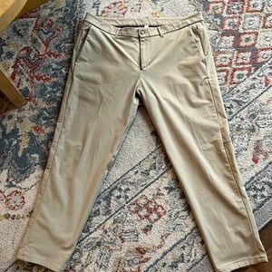 Mens Lululemons ABC khaki pant